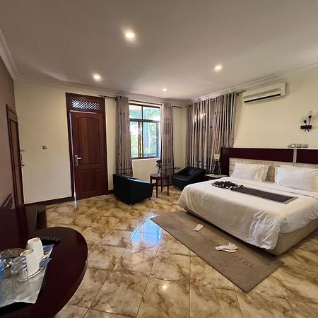 Nejobugg Palace Hotel Nkoanrua Dış mekan fotoğraf