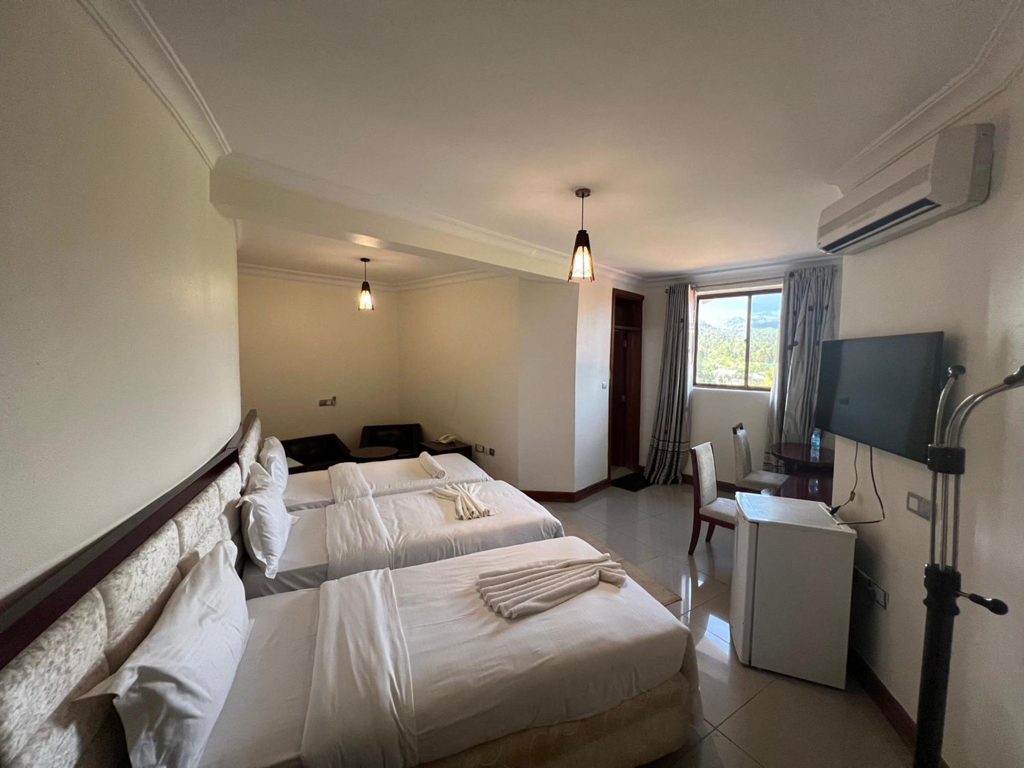 Nejobugg Palace Hotel Nkoanrua Dış mekan fotoğraf