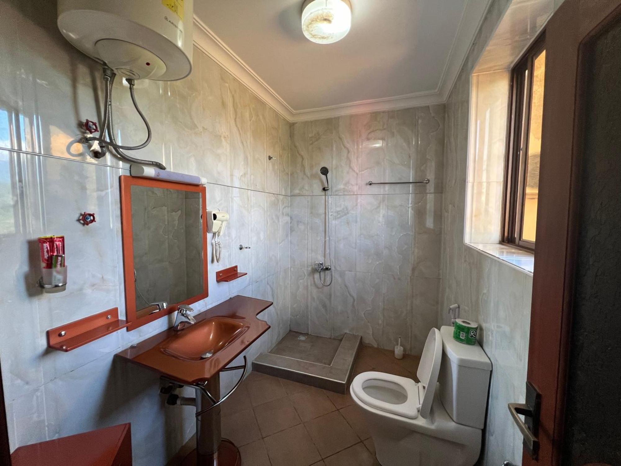 Nejobugg Palace Hotel Nkoanrua Dış mekan fotoğraf