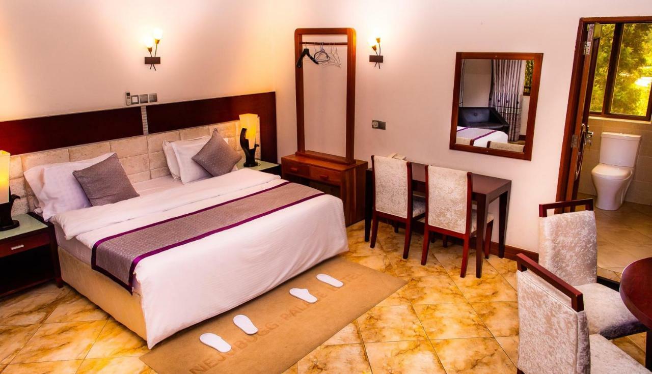 Nejobugg Palace Hotel Nkoanrua Dış mekan fotoğraf